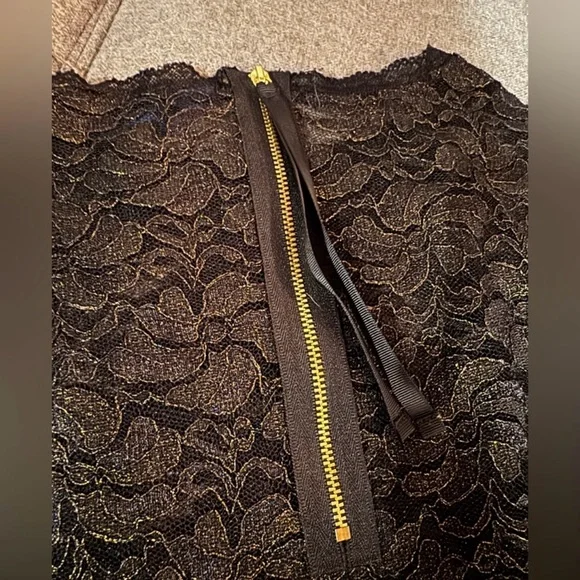 RACHEL Roy Black Lace blouse with Gold Accents!! WORN ONCE! Size S - Picture 8 of 12